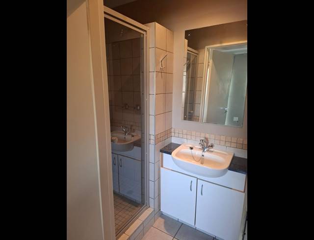 2 BEDROOM APARTMENT FOR SALE IN HATFIELD